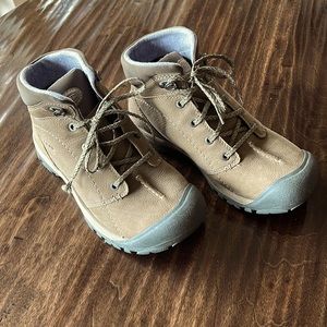 Keen WaterProof Ankle Boots.  Worn once. Tan color.